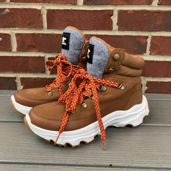 Sorel Kinetic Breakthru Conquest Waterproof Boots - Picture 1 of 13